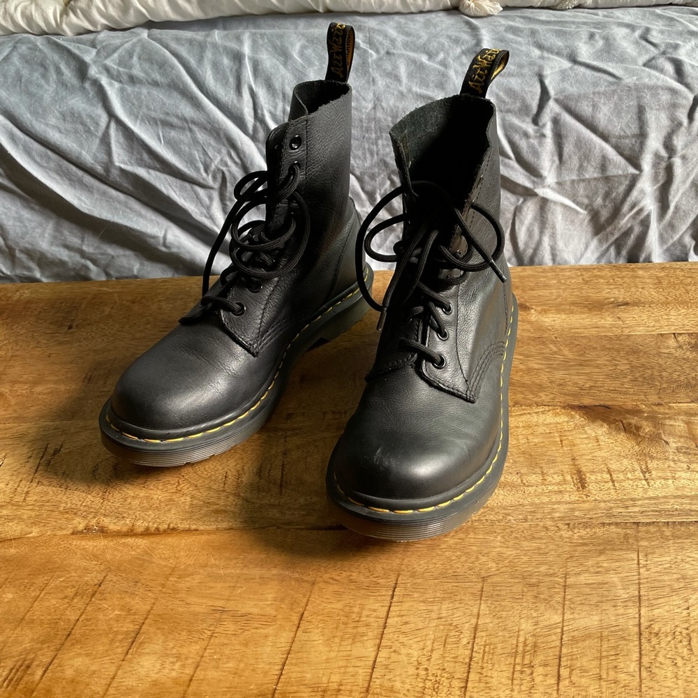 Dr. Martens Size 8